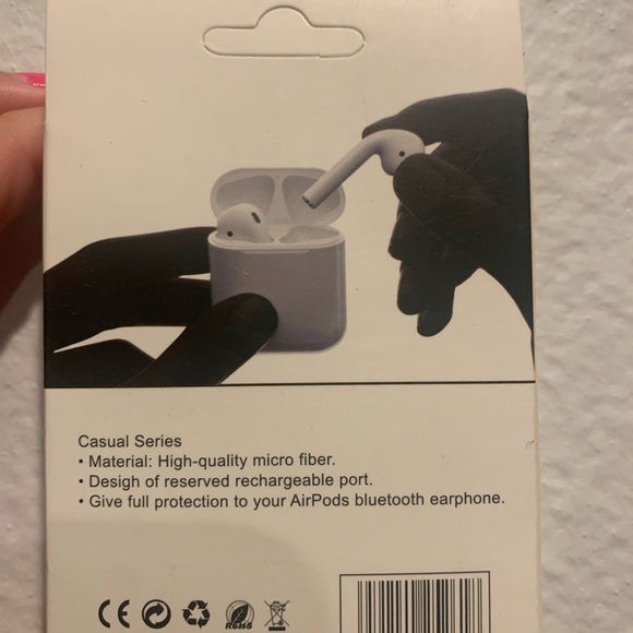 ** HOST PICK.!!💕Nike Air Jordan AirPods Case - Picture 3 of 3